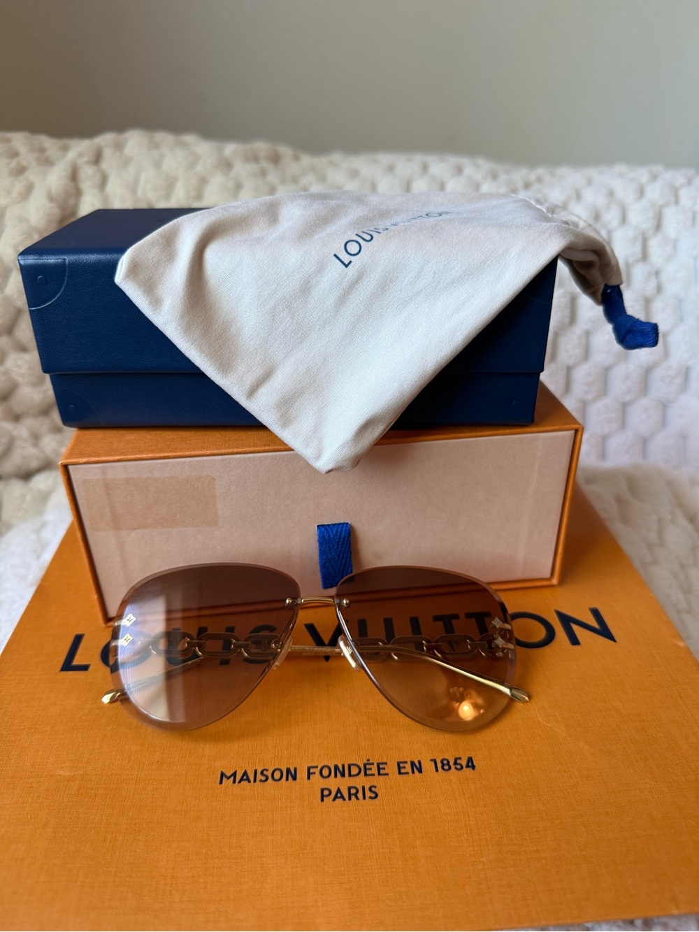 🔥Louis Vuitton 2022 LV Jewel Pilot Sunglasses Z2664U Full Inclusion 🔥